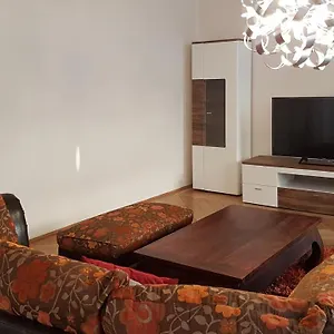 Apartment #8 Mit Terrasse In Nähe Einer Einkaufsstraße, Wien