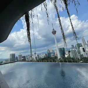 https://ceylonz-suite.kualalumpurs-hotels.com